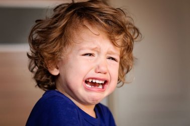 6 feridas emocionais que trazemos da infância