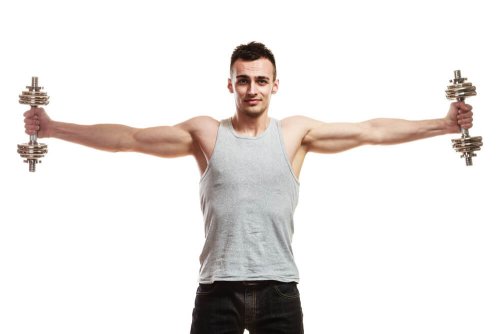 3 exercícios com halteres para fortalecer os ombros