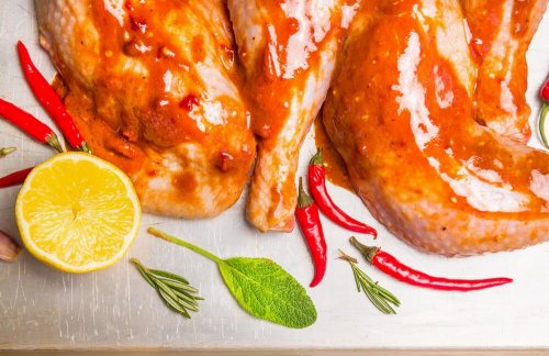 Frango com molho de amendoim