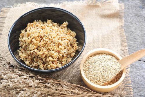 Pode incluir arroz integral em seu risoto de quinoa