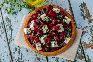 Aprenda a fazer uma deliciosa salada de beterraba