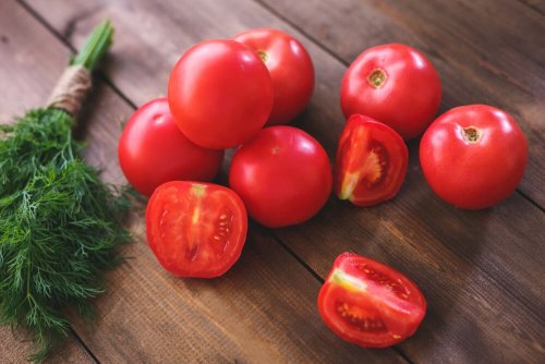 Tomates cortados