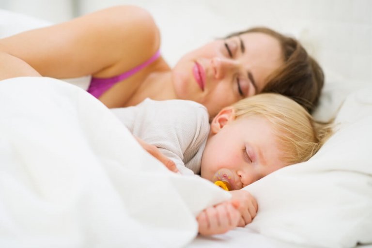 Como ensinar o bebê a dormir a noite toda