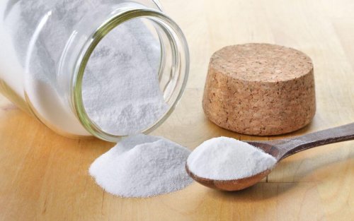 Bicarbonato de sódio para preparar um detergente ecológico