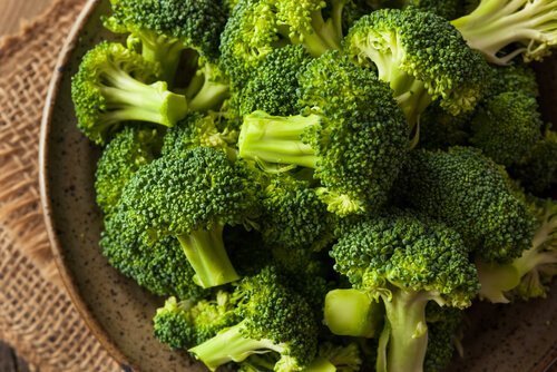 Alimentos baixos em carboidratos: brócolis