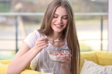 5 cafés da manhã saudáveis e equilibrados para te ajudar a perder peso