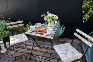 4 ideias para decorar o terraço com um estilo romântico