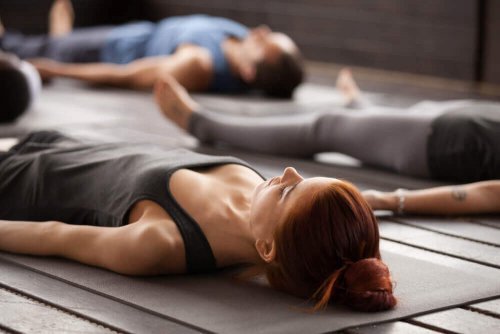 Exercícios de ioga para principiantes: 5 posturas básicas