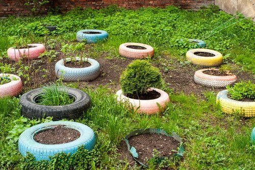 Pneus para decorar o jardim