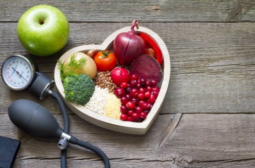 Remédio para o colesterol alto à base de frutas e verduras