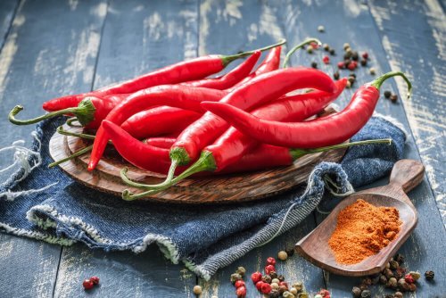 Ingrediente para o arroz de couve-flor à mexicana