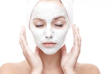Como preparar um esfoliante com aspirina e mel