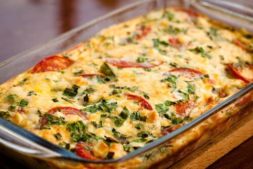 Como fazer um gratinado de abobrinha e tomate