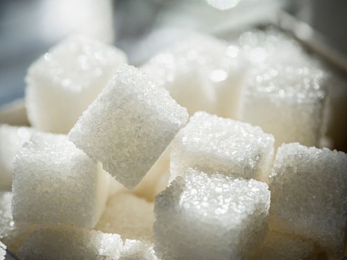 Cubos de açúcar refinado
