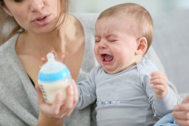 Síndrome do bebê sacudido: causas e sintomas