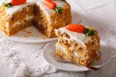 Bolo de cenoura delicioso sem ovo nem gordura