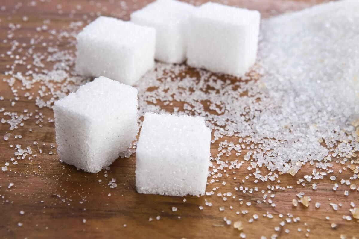 Como o açúcar afeta o seu organismo: tudo o que você precisa saber