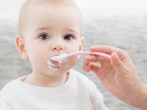 A criança deve comer alimentos permitidos na intolerância à lactose