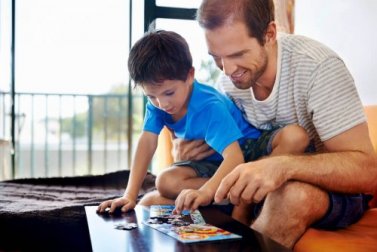 Coisas que os pais fazem ao cuidar dos filhos