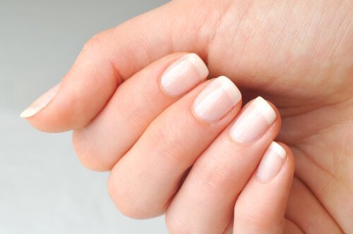 Dicas para embelezar suas unhas: bicarbonato para branquear