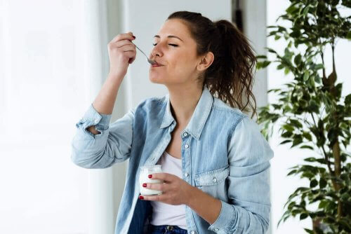 Dieta do iogurte: uma opção saudável para emagrecer