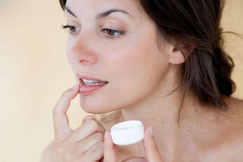 6 dicas preventivas para a exposição ao frio: usar protetor labial