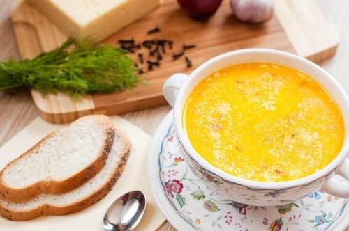 Sopa espanhola, um prato simples e saboroso
