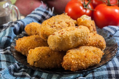 Croquetes de salsicha assados ao forno deliciosos!