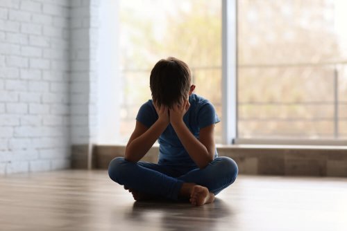 O bullying escolar torna a criança triste