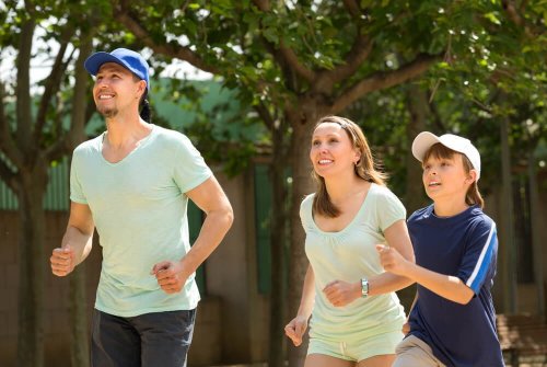 família fortalecendo as relações no esporte