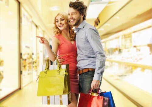 Como fazer compras com seu parceiro sem discutir