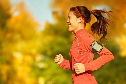 Correr ouvindo música: benefícios e desvantagens