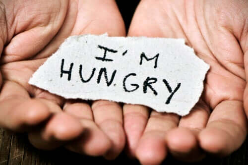 Diferenças entre a fome real e a ansiedade por comida. Descubra-as!