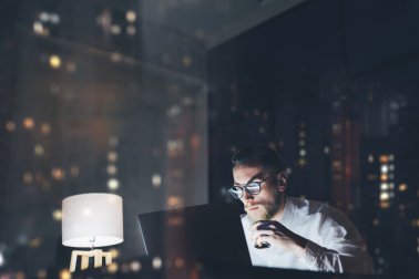 Pessoas com horário de trabalho noturno, 6 dicas dietéticas