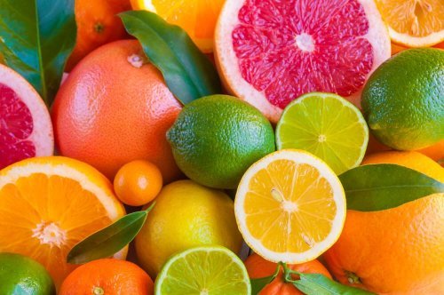 Lanches da tarde que você pode preparar em casa: Espetos de frutas