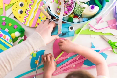 4 brinquedos com papelão e papel: mini golfe