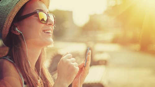 Benefícios de ouvir música durante o exercício melhora o humor