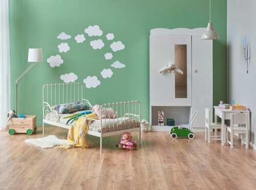 A melhor maneira de fazer um mural infantil é usar os desenhos que seu filho escolher