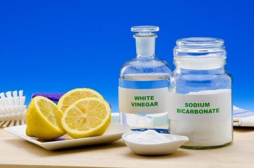 Produtos naturais para deixar o banheiro impecável