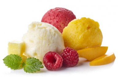 Sorvetes de frutas para aproveitar os dias quentes