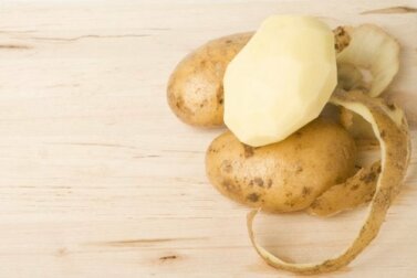 4 remédios com casca de batata