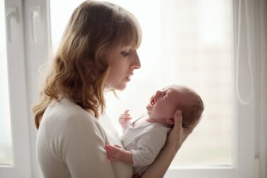 Como acalmar um bebê que chora sem parar