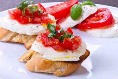 6 cafés da manhã veganos que não vai querer perder