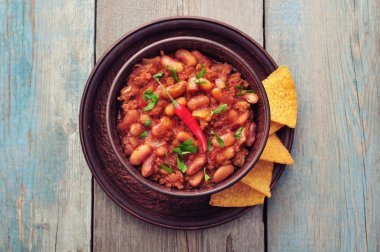 Feijão à mexicana (frijoles refritos) com bacon e chili