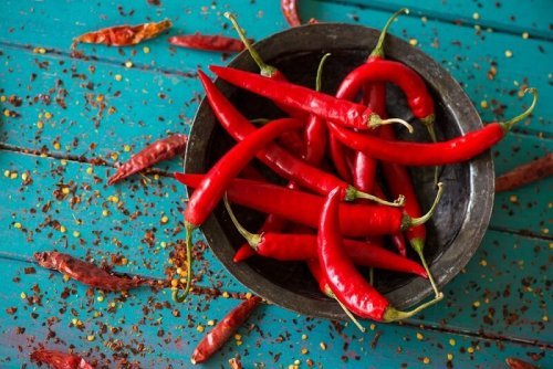 Pimenta malagueta para o feijão à mexicana