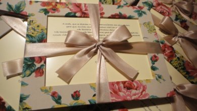 Porta-retratos decorados com tecidos velhos