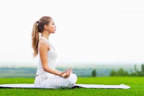 A respiração para ioga traz benefícios para o corpo e mente