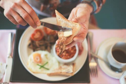 5 mitos sobre o café da manhã saudável