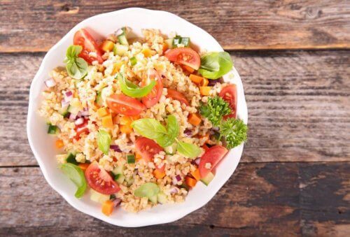 Salada de arroz e guacamole: receita deliciosa!