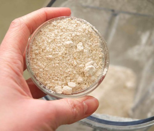 Farinha de aveia para atrasar o aparecimento de pelos faciais